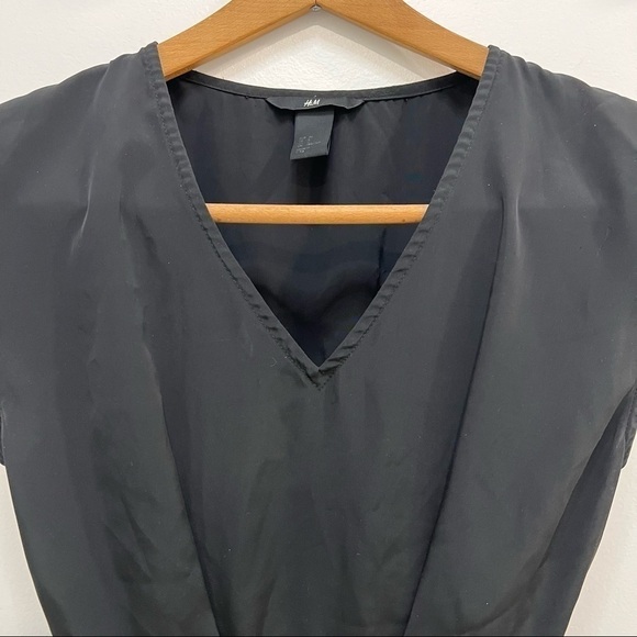H&M Black Dress Size 2 - Picture 11 of 11